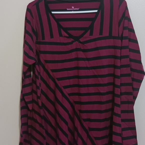 WOMAN within black /magenta. Long sleeve shirt medium (14/16) A-14 - Picture 4 of 7
